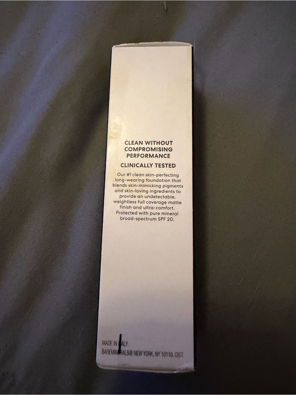 Bare Minerals BarePro Liquid Foundation - Picture 4 of 5